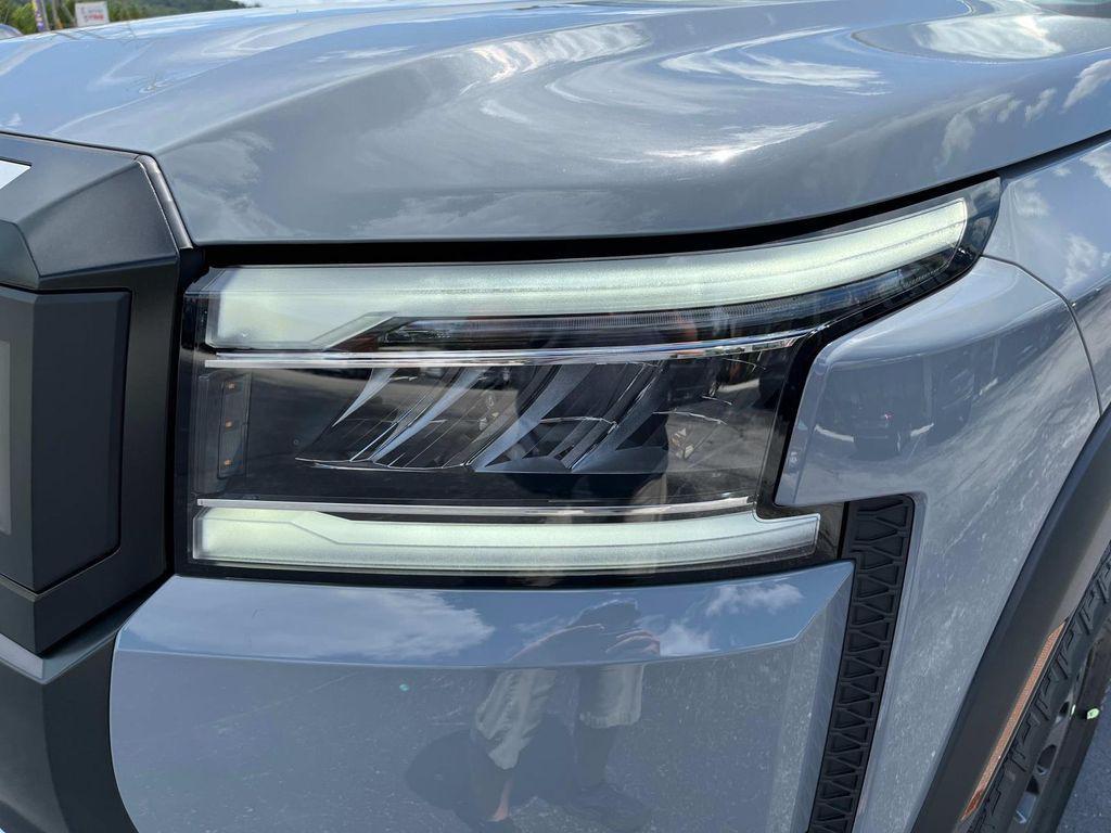 new 2025 Nissan Frontier car, priced at $39,070