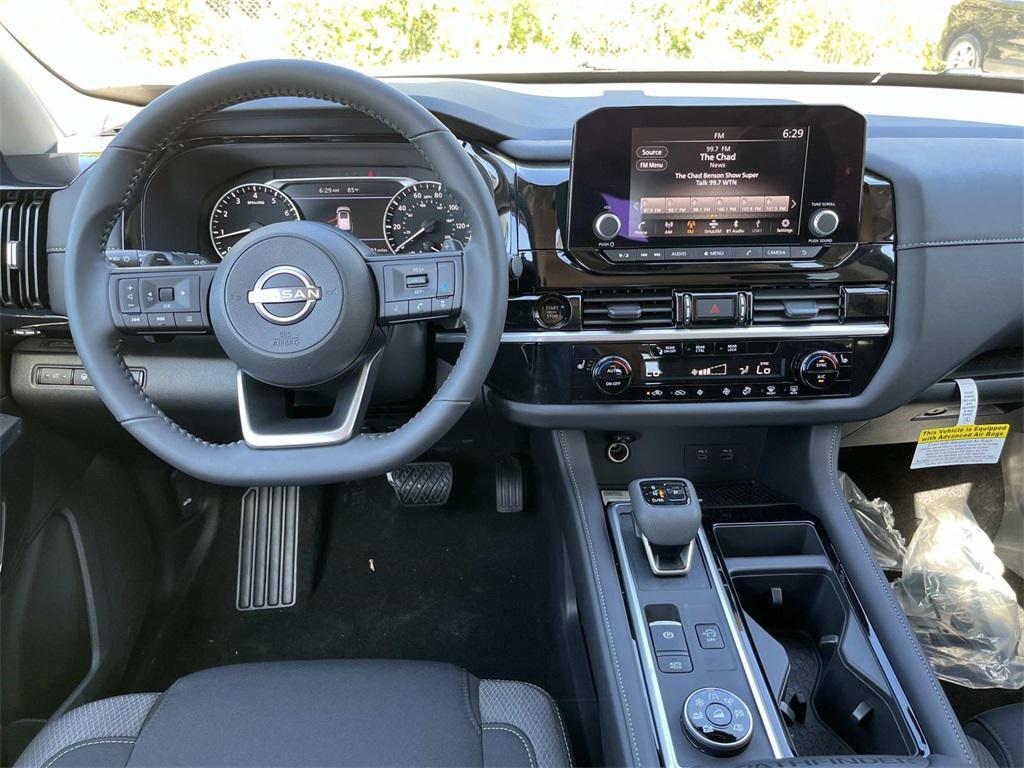 new 2025 Nissan Pathfinder car, priced at $35,606