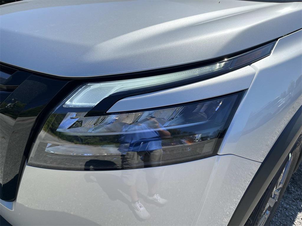 new 2025 Nissan Pathfinder car, priced at $35,606