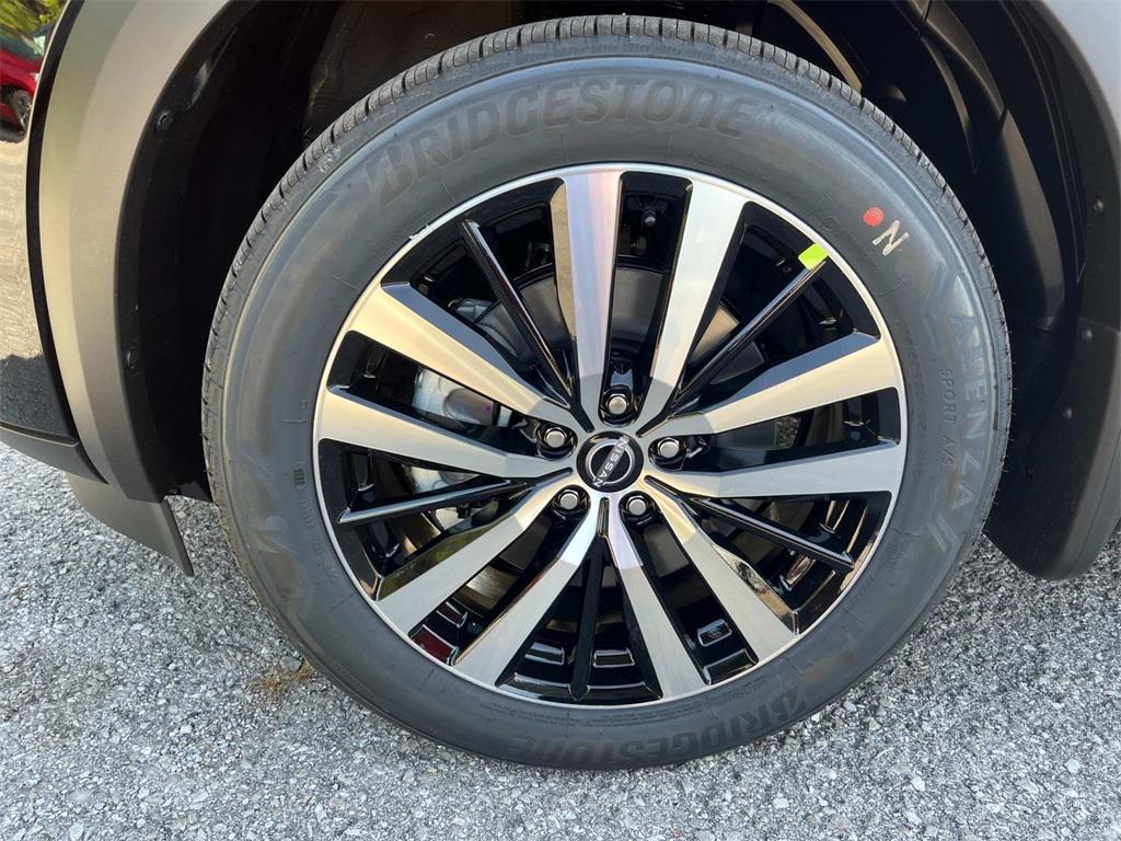 new 2025 Nissan Pathfinder car, priced at $47,321