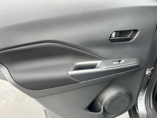 new 2025 Nissan Kicks car, priced at $21,949