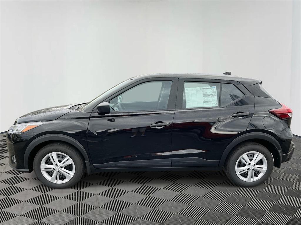 new 2025 Nissan Kicks car, priced at $22,040