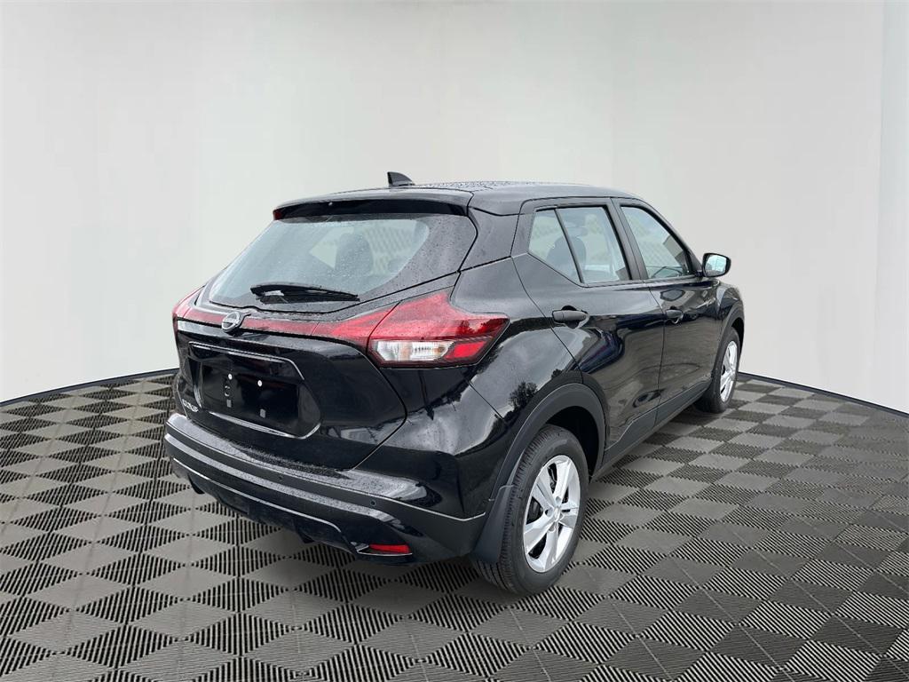new 2025 Nissan Kicks car, priced at $22,040