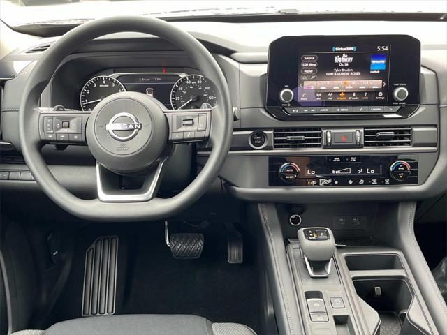 new 2025 Nissan Pathfinder car, priced at $34,991
