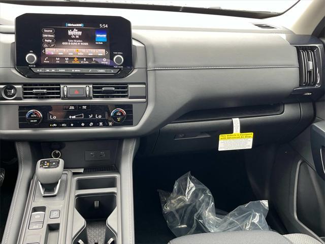 new 2025 Nissan Pathfinder car, priced at $34,991