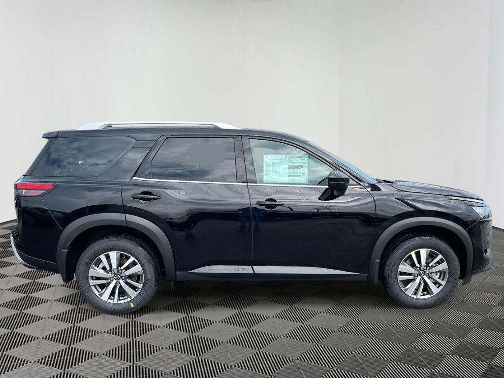 new 2025 Nissan Pathfinder car, priced at $37,353