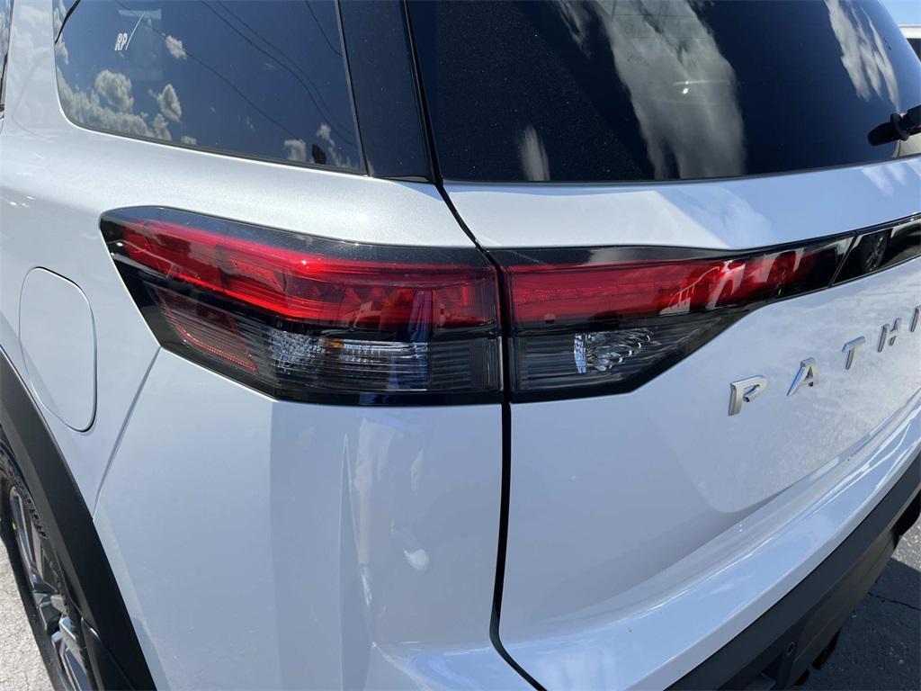 new 2025 Nissan Pathfinder car, priced at $37,089