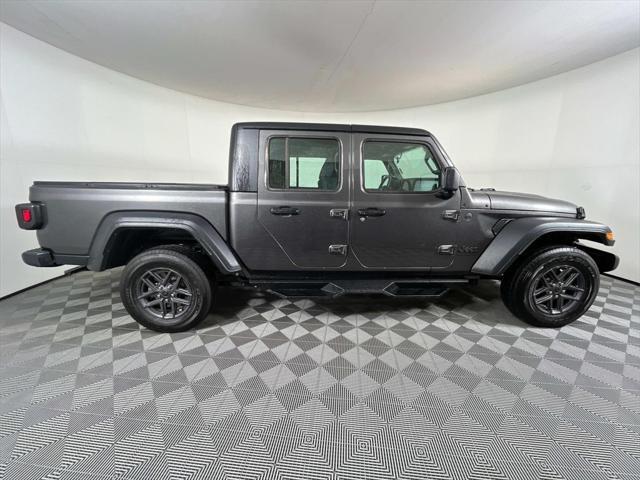 used 2024 Jeep Gladiator car, priced at $37,391