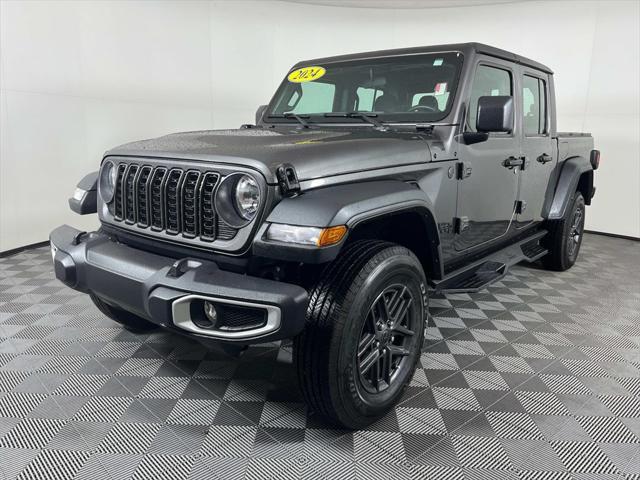 used 2024 Jeep Gladiator car, priced at $37,391