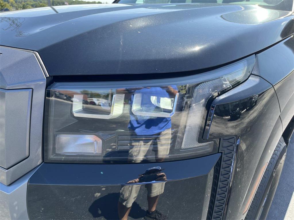 new 2026 Nissan Frontier car, priced at $42,470