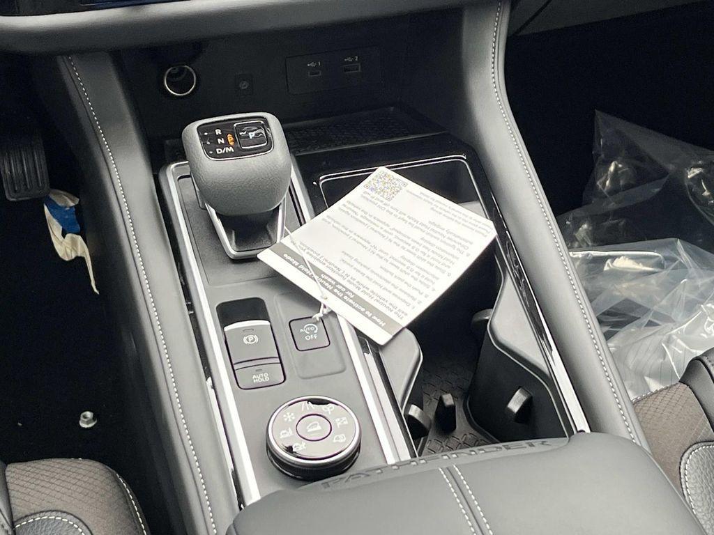 new 2025 Nissan Pathfinder car, priced at $37,353