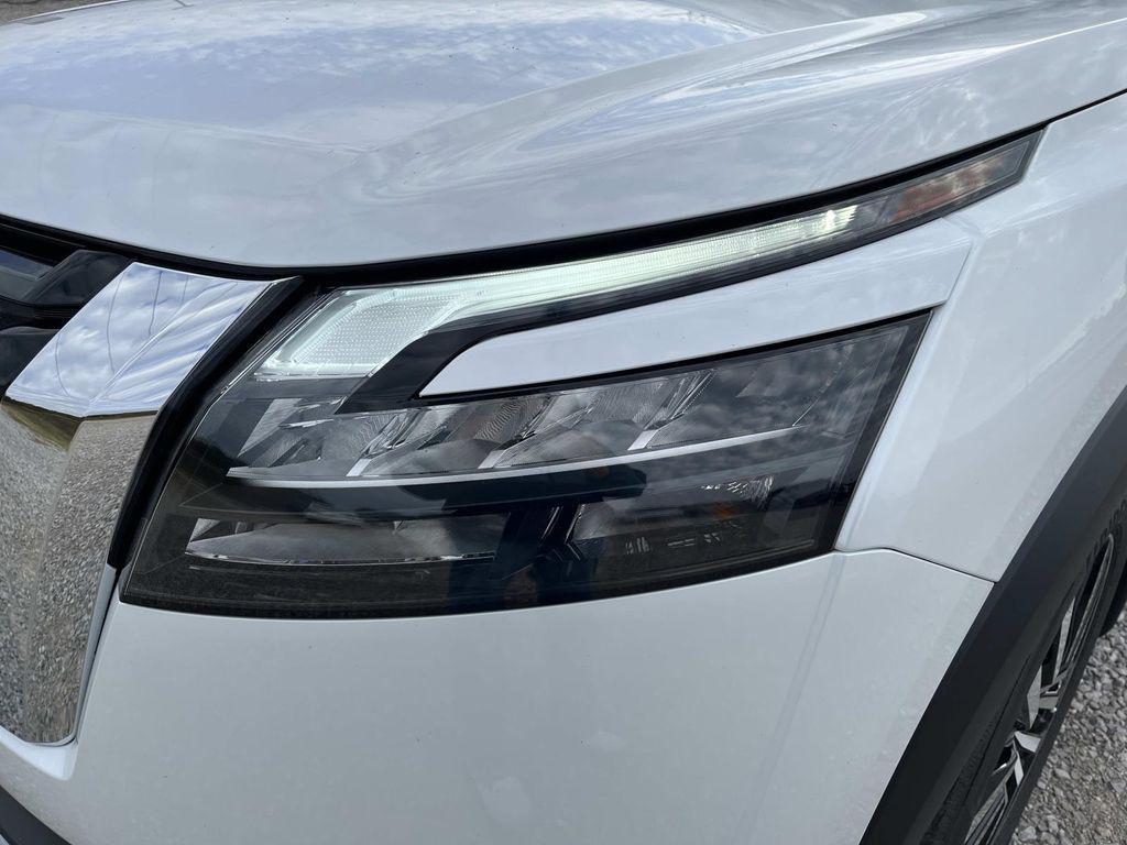 new 2025 Nissan Pathfinder car, priced at $45,610