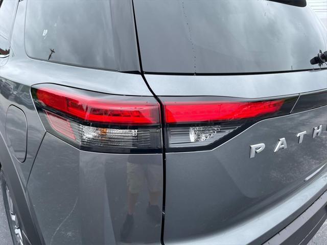 new 2025 Nissan Pathfinder car, priced at $36,955