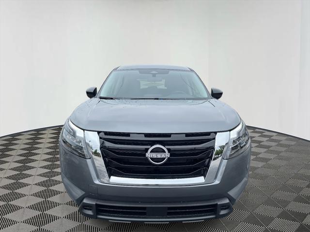 new 2025 Nissan Pathfinder car, priced at $36,955