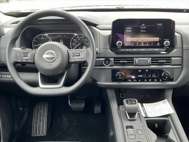 new 2025 Nissan Pathfinder car, priced at $36,955