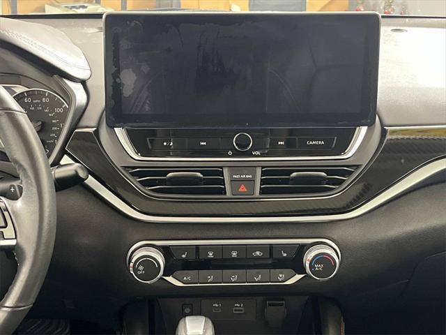 used 2023 Nissan Altima car, priced at $23,517