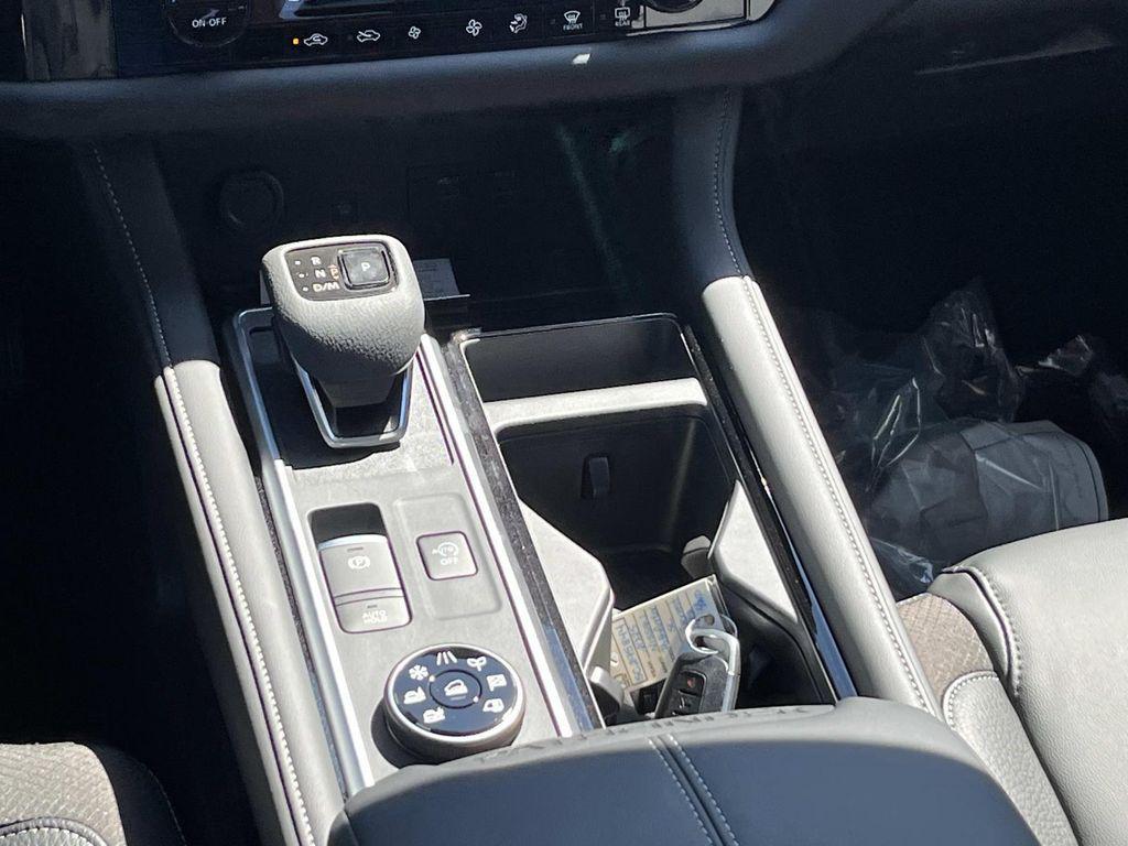 new 2025 Nissan Pathfinder car, priced at $41,132