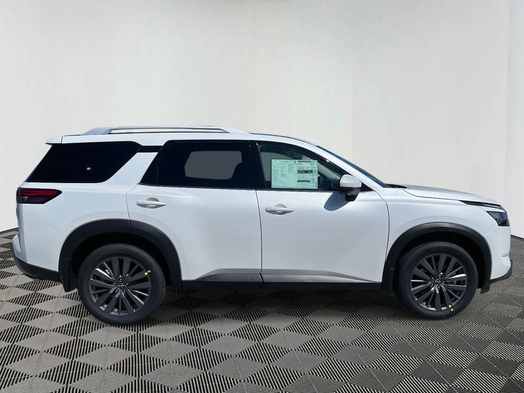 new 2025 Nissan Pathfinder car, priced at $41,132