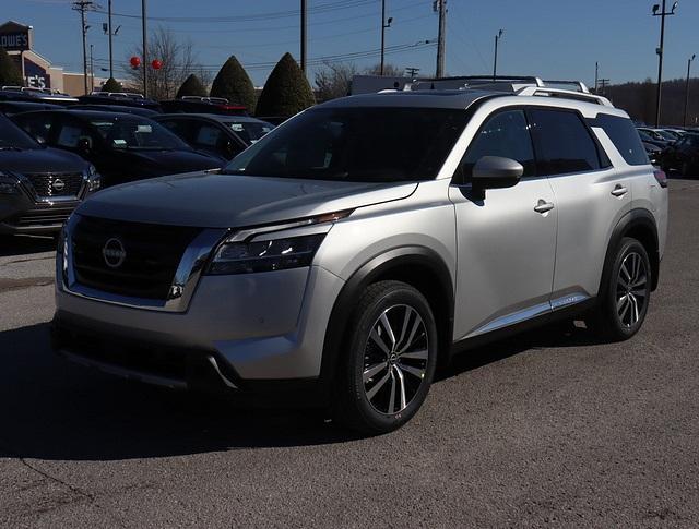 new 2024 Nissan Pathfinder car, priced at $48,690