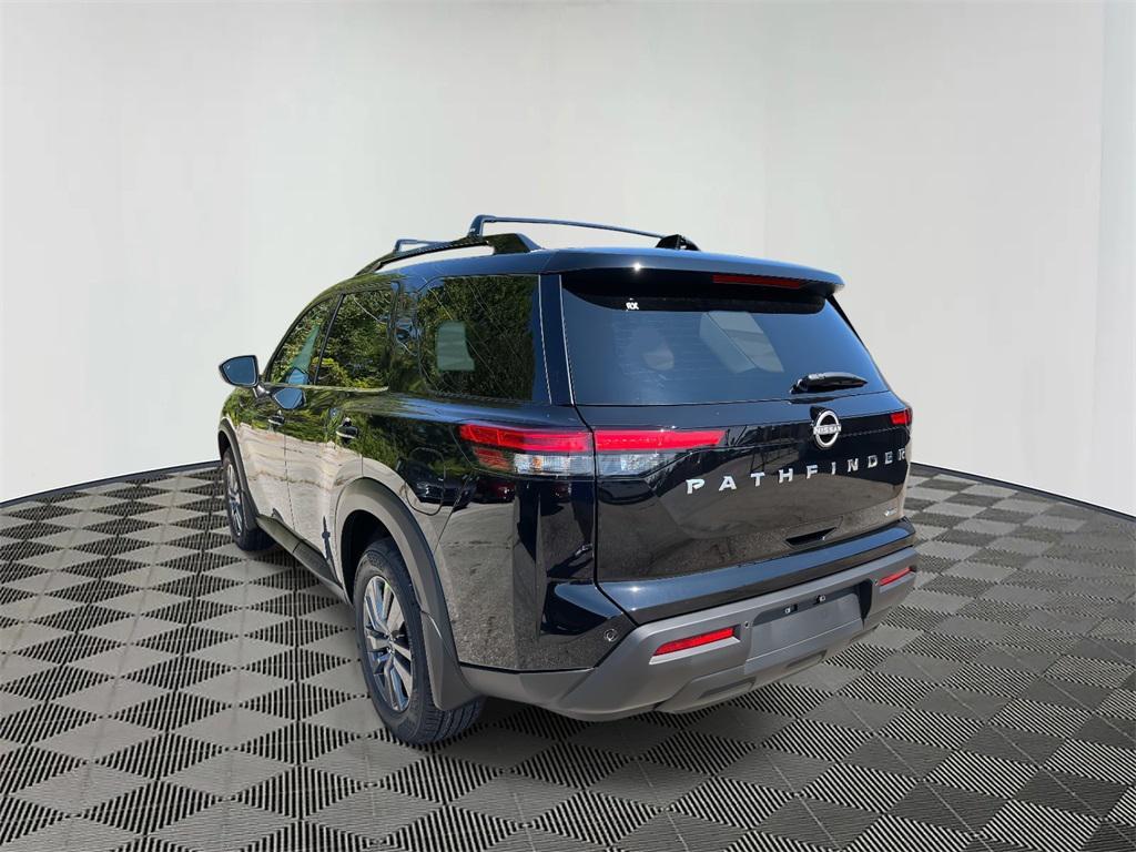 new 2025 Nissan Pathfinder car, priced at $40,174