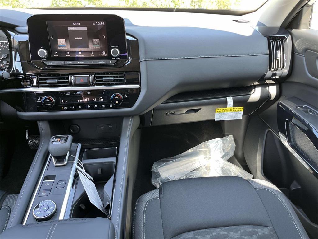 new 2025 Nissan Pathfinder car, priced at $40,174