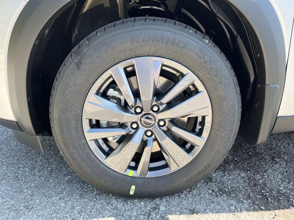new 2025 Nissan Pathfinder car, priced at $35,606