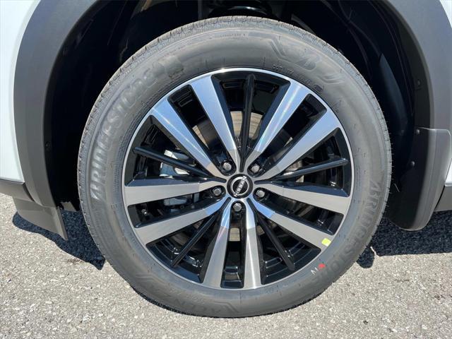 new 2025 Nissan Pathfinder car, priced at $49,663