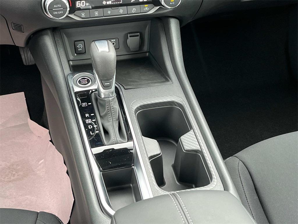 new 2025 Nissan Sentra car, priced at $22,684