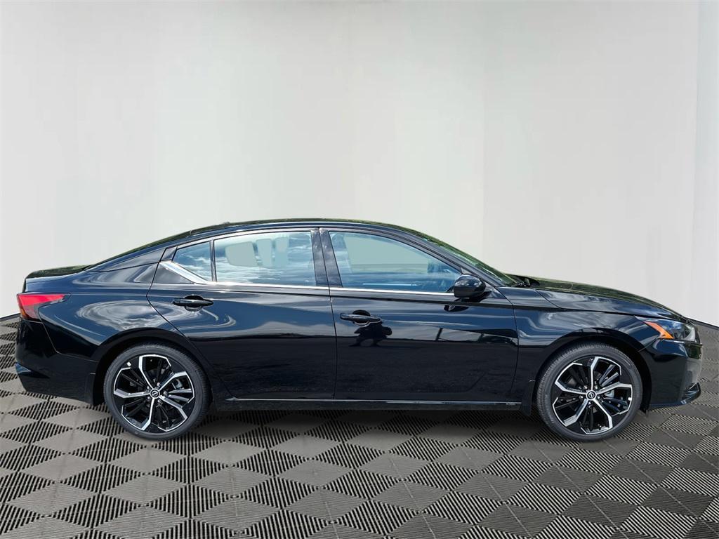 new 2025 Nissan Altima car, priced at $31,017