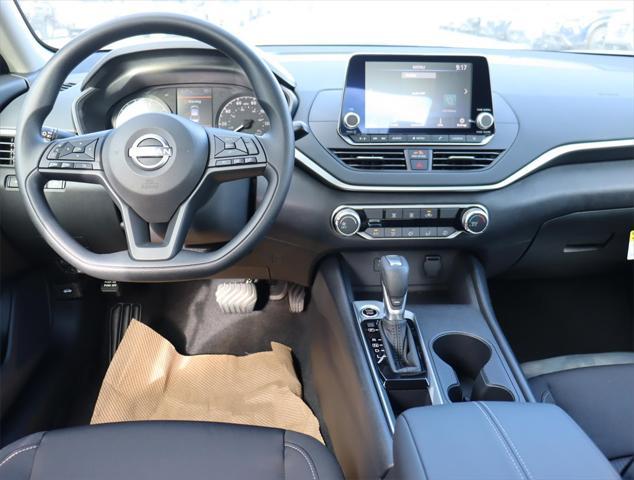 new 2025 Nissan Altima car, priced at $25,979