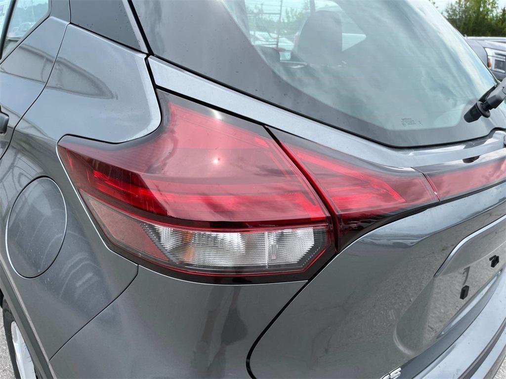 new 2025 Nissan Kicks car, priced at $21,949