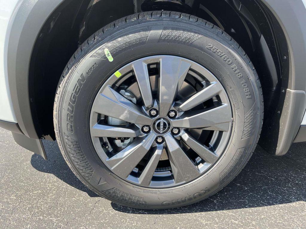 new 2025 Nissan Pathfinder car, priced at $34,289