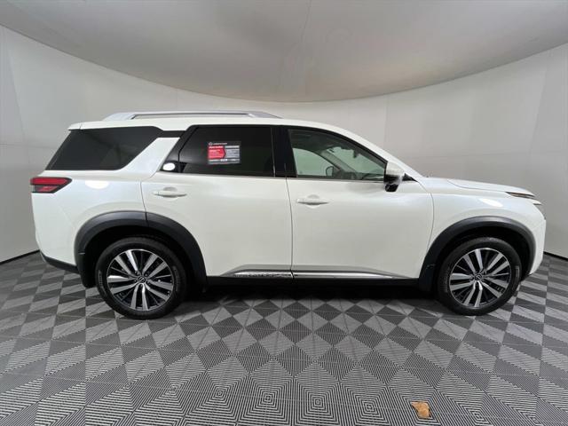 used 2022 Nissan Pathfinder car, priced at $33,396