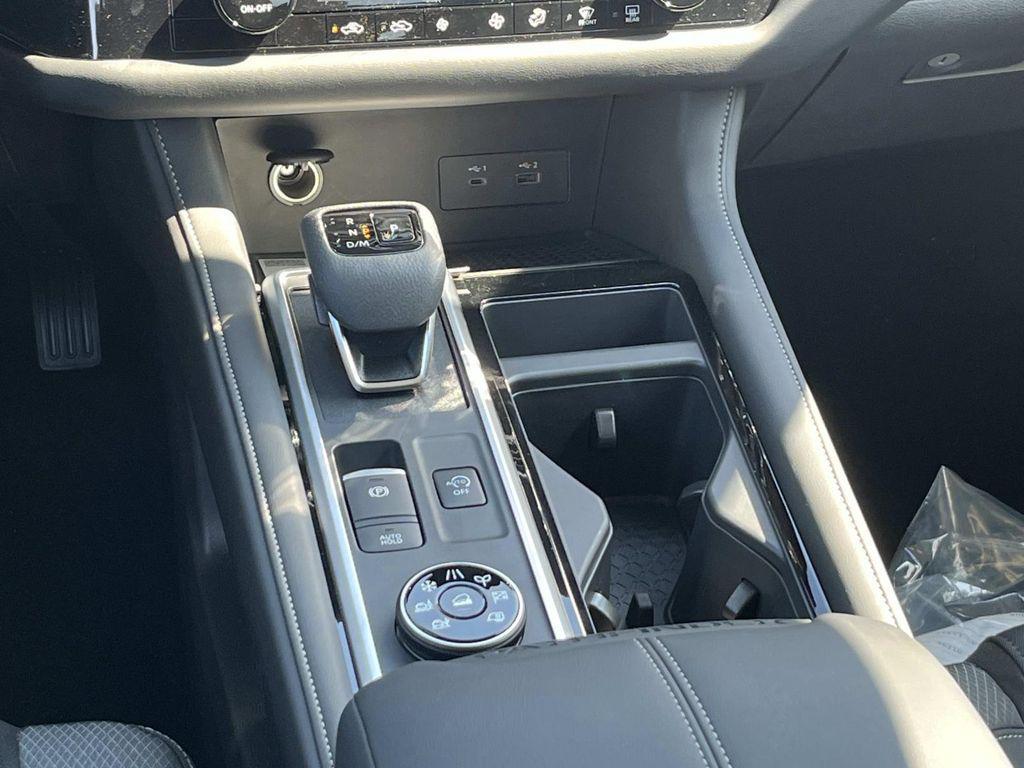 new 2025 Nissan Pathfinder car, priced at $32,778