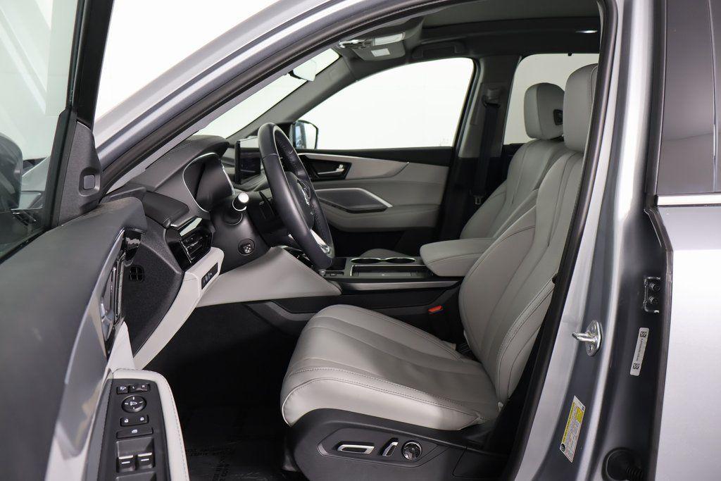 used 2025 Acura MDX car, priced at $48,499