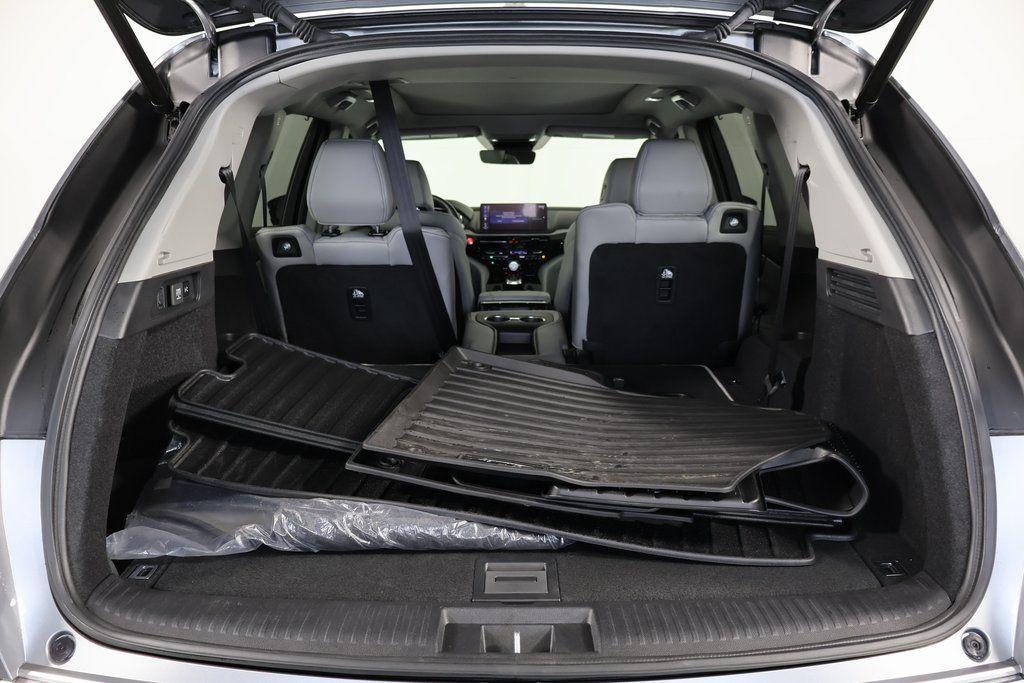 used 2025 Acura MDX car, priced at $48,499