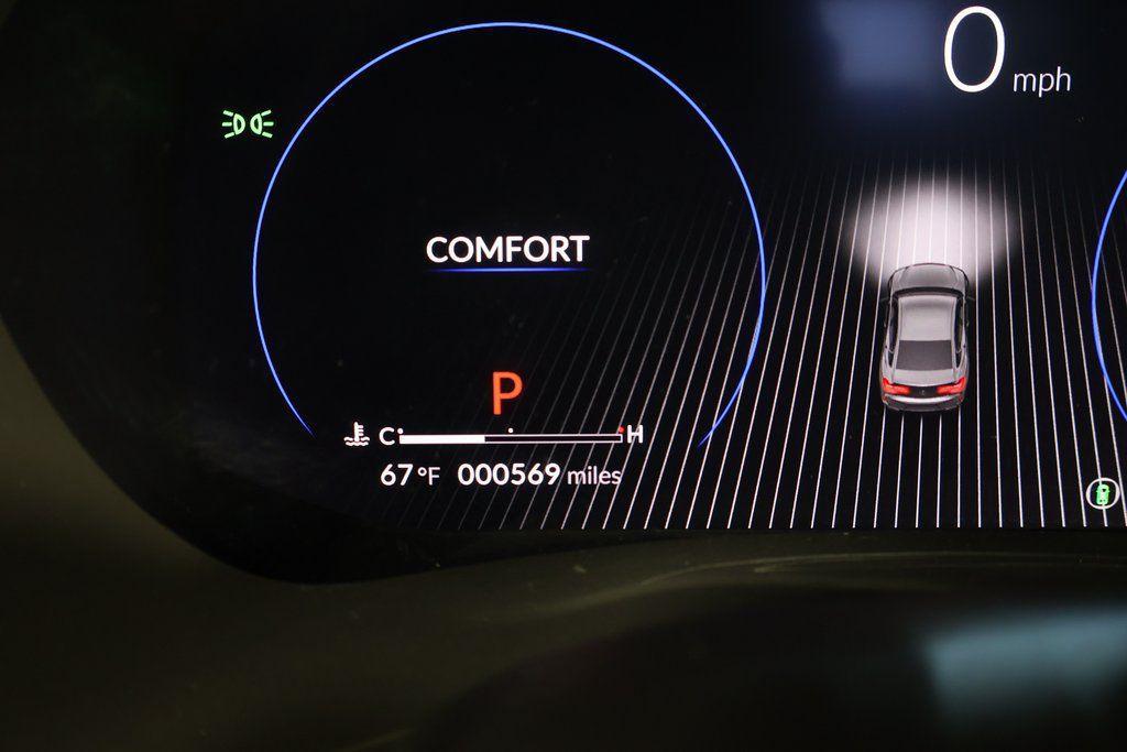 used 2025 Acura TLX car, priced at $39,999