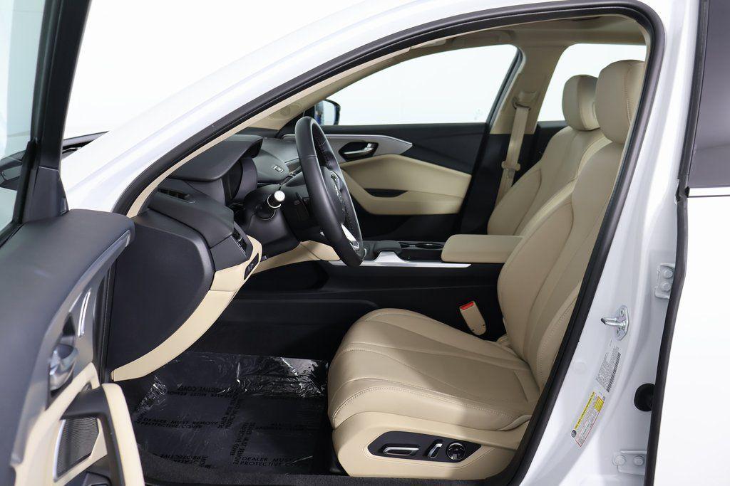 used 2025 Acura TLX car, priced at $39,999