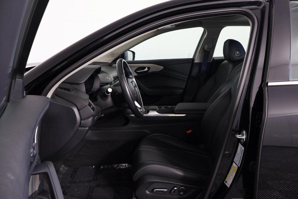 used 2025 Acura TLX car, priced at $38,999