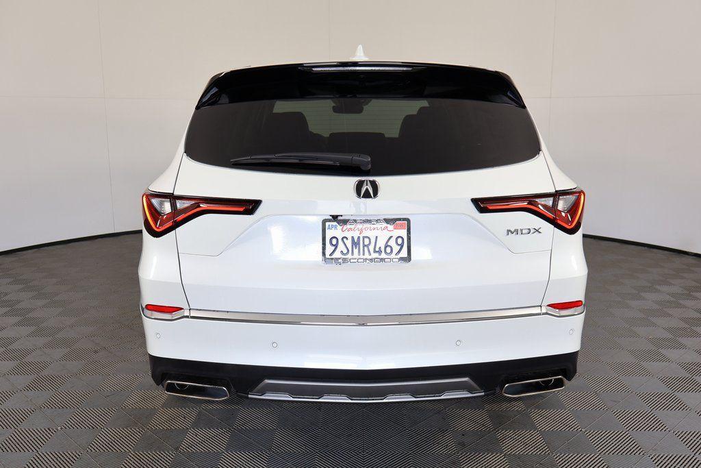 used 2025 Acura MDX car, priced at $47,999