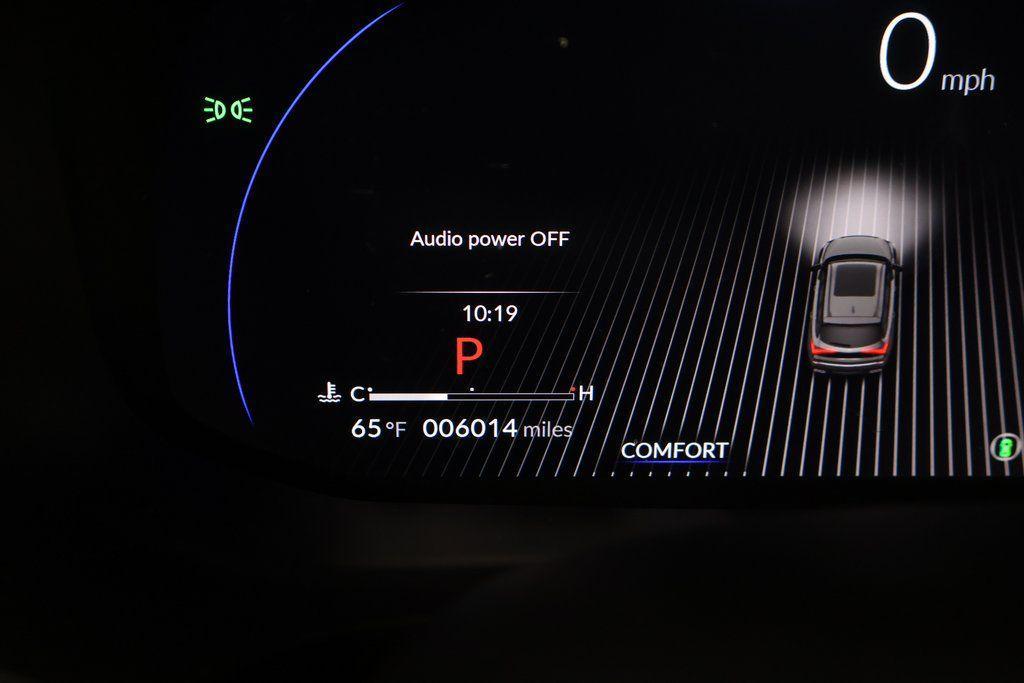 used 2025 Acura MDX car, priced at $47,999