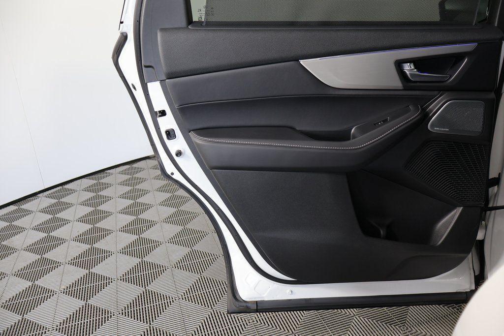 used 2025 Acura MDX car, priced at $47,999