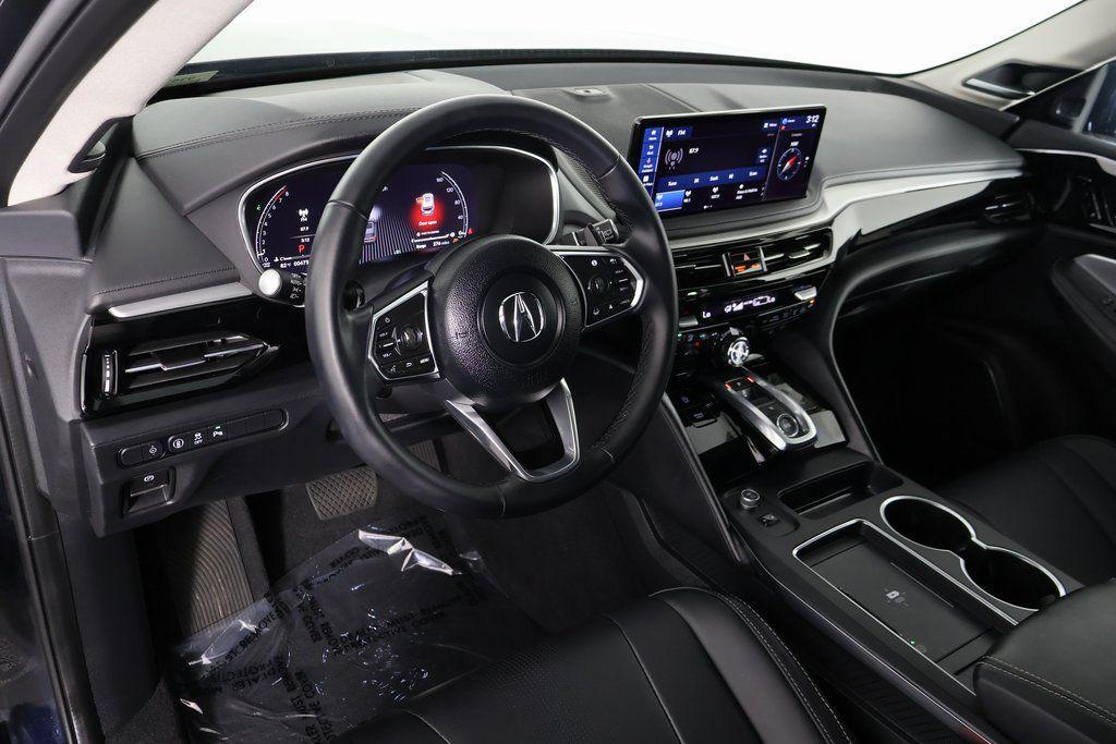 used 2025 Acura MDX car, priced at $47,999