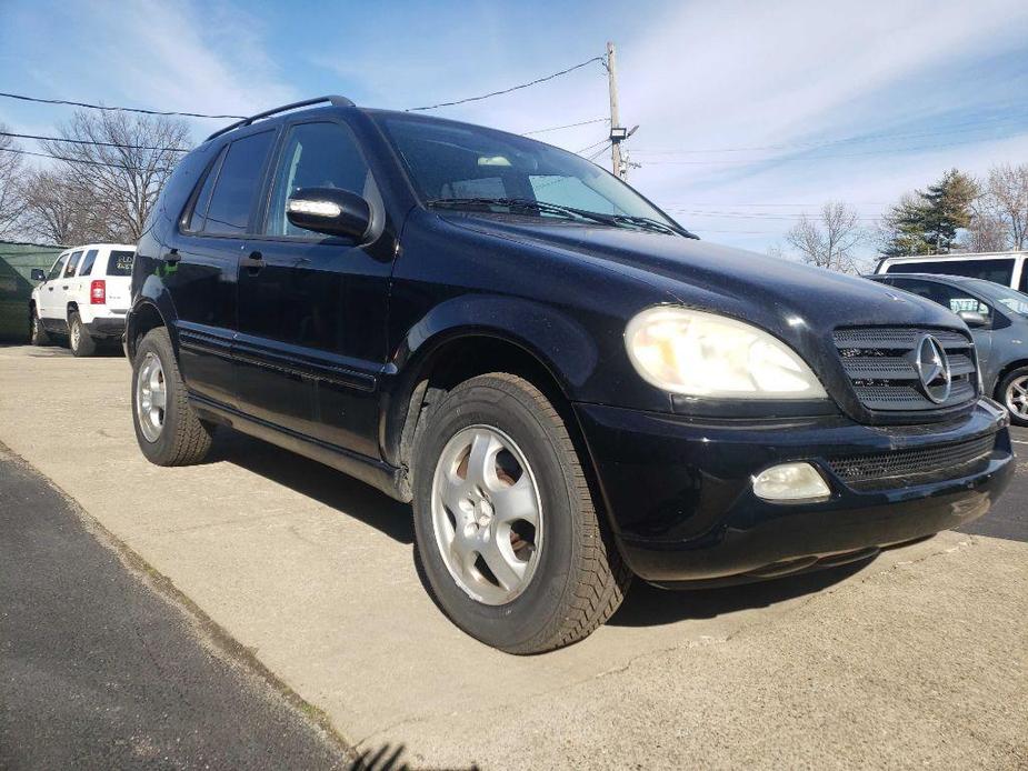 used 2002 Mercedes-Benz M-Class car, priced at $2,250