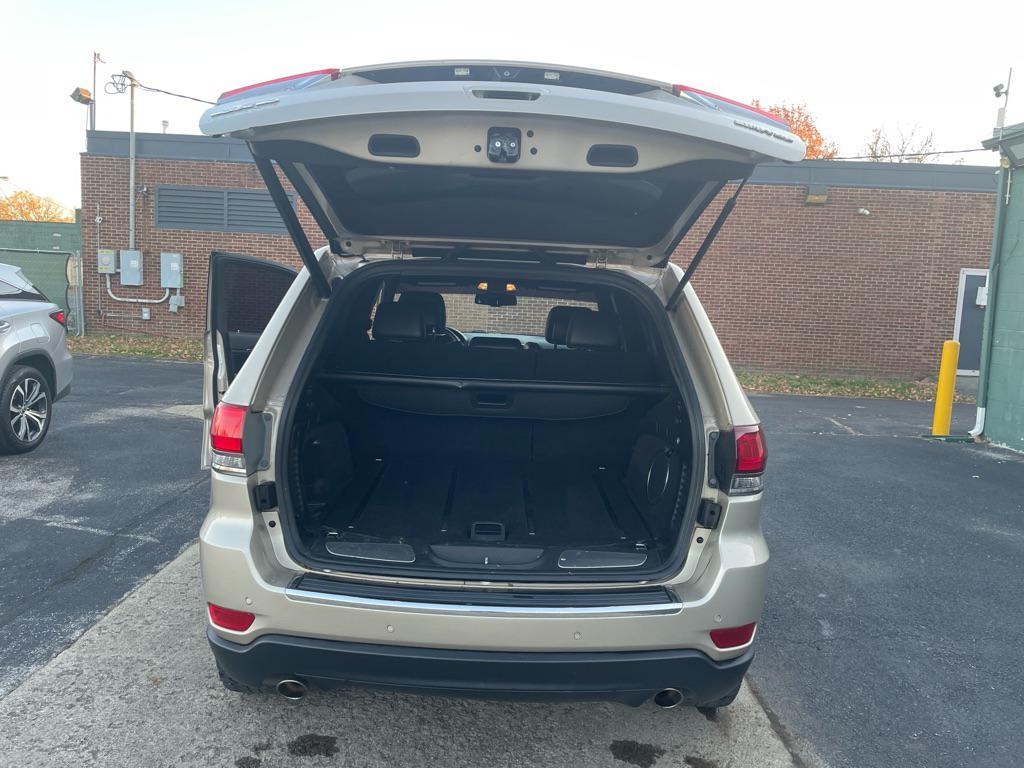 used 2014 Jeep Grand Cherokee car, priced at $8,250