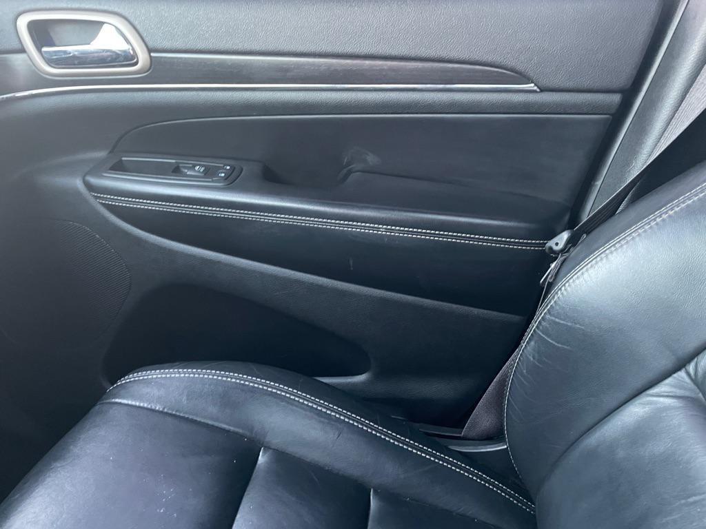 used 2014 Jeep Grand Cherokee car, priced at $8,250