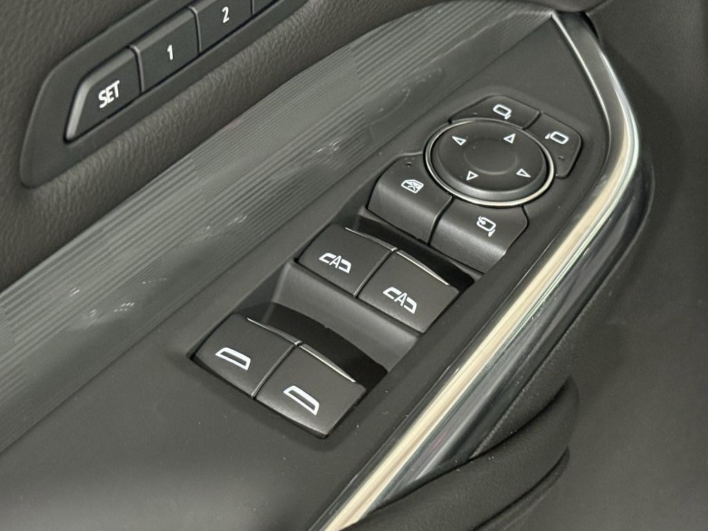 new 2025 Cadillac XT4 car, priced at $43,231