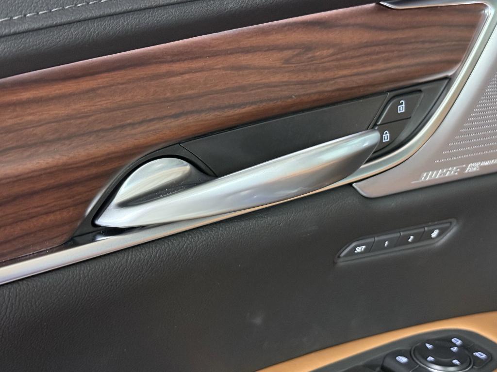 new 2025 Cadillac XT5 car, priced at $57,290