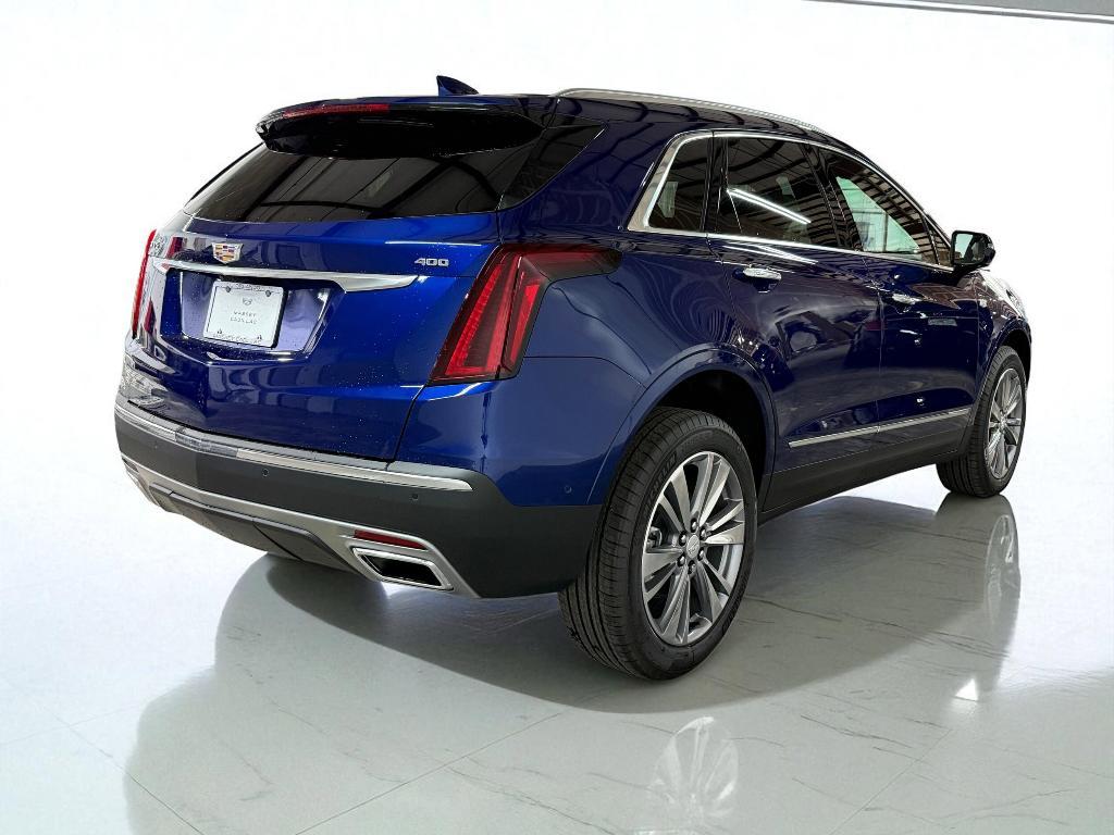 new 2025 Cadillac XT5 car, priced at $57,290