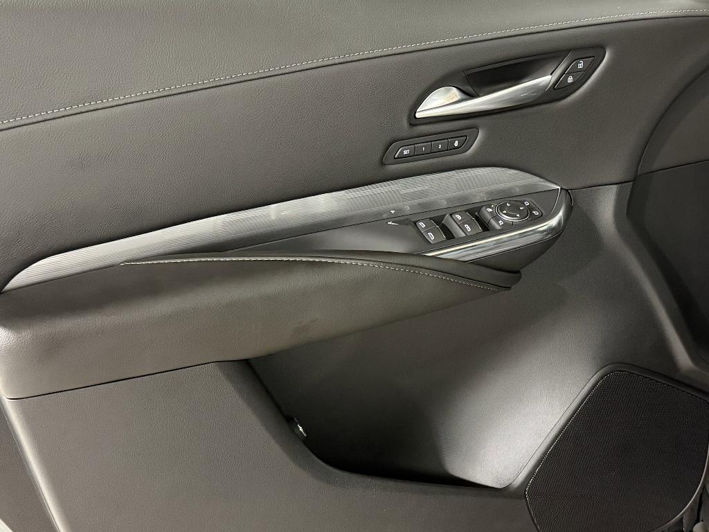 new 2025 Cadillac XT4 car, priced at $41,681